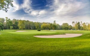 Rollbrett auf dem Golfplatz